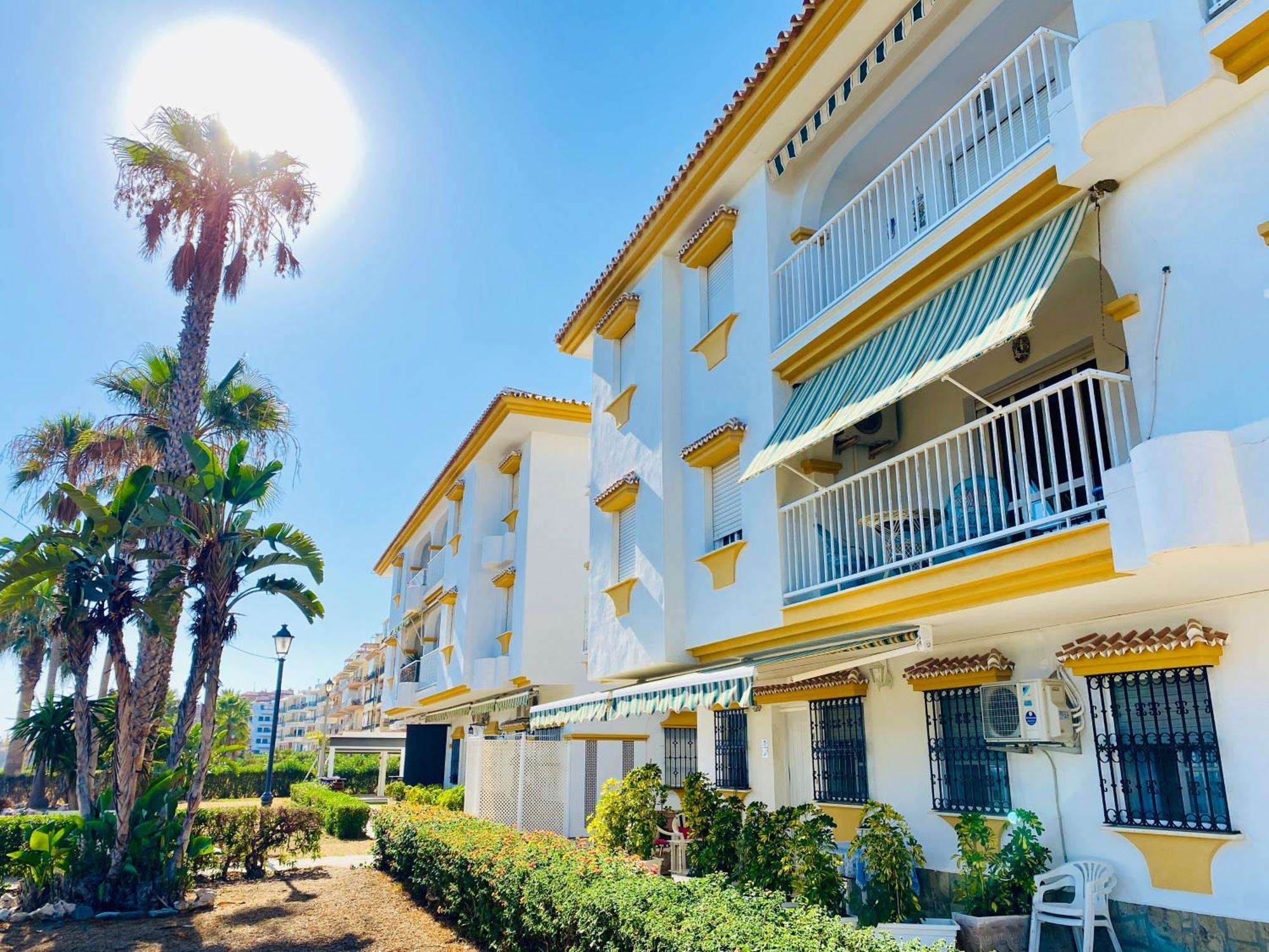 First Line Torrox Costa公寓 外观 照片