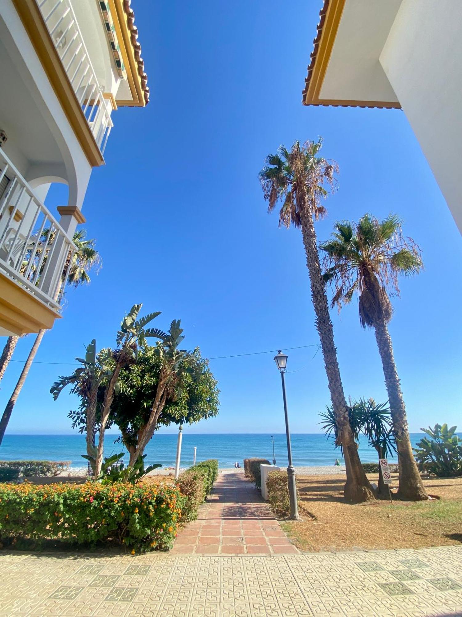 First Line Torrox Costa公寓 外观 照片